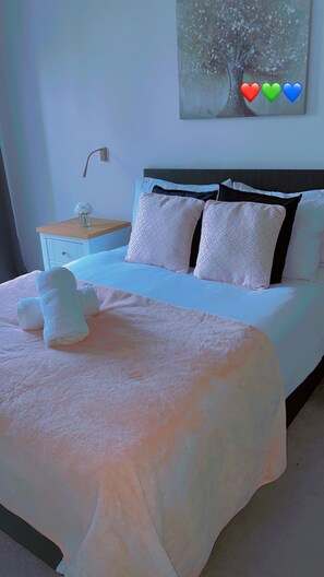 2 bedrooms