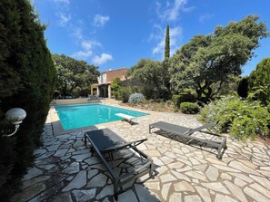 Pool - Spacious house with swimming pool 10 minutes from the sea.  (Roquebrune-sur-Argens)