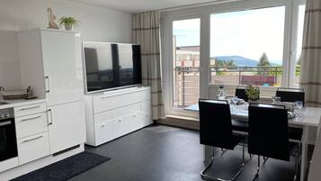 Kühlschrank, Ofen, Herdplatte, Geschirrspüler