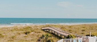 3Bed/3Bath-Sleeps 6-Oceanfront Condo-Wrightsville Beach, NC