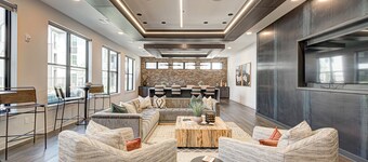 BIRD SANCTUARY - KING BED/QUEEN BED