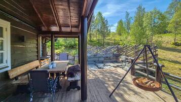 تناول الطعام بالخارج