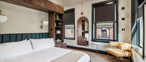 Estudio City, 1 cama de matrimonio grande, vistas a la ciudad | Wifi gratis y ropa de cama