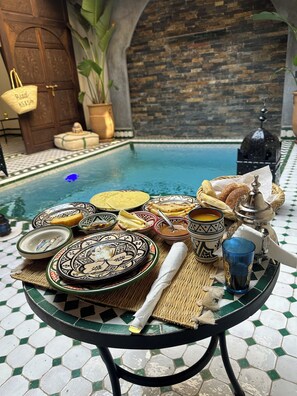 Free daily continental breakfast - RIAD KS & SPA (Marrakech)