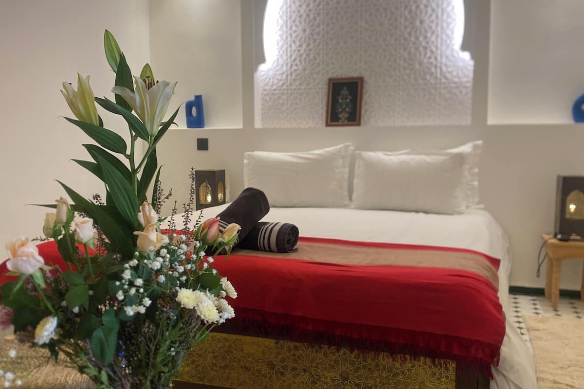 Select Comfort beds, in-room safe, individually decorated, soundproofing