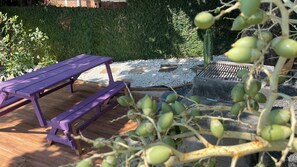 Outdoor dining - Purple Suites Atami (La Libertad)