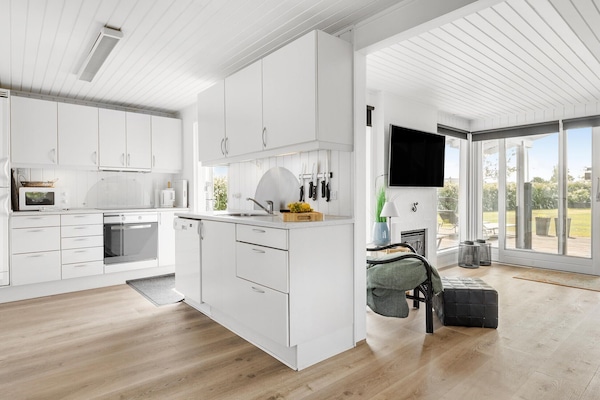 Køleskab, ovn, kogeplade, opvaskemaskine