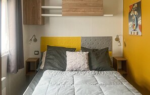 3 chambres, lit parapluie, Wi-Fi, draps fournis