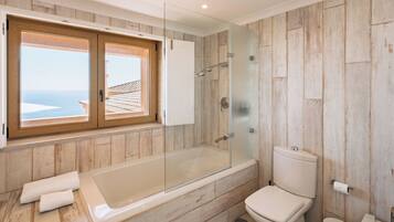 Phòng Suite Premium, ban công, quang cảnh biển | Két bảo mật tại phòng, phòng cách âm