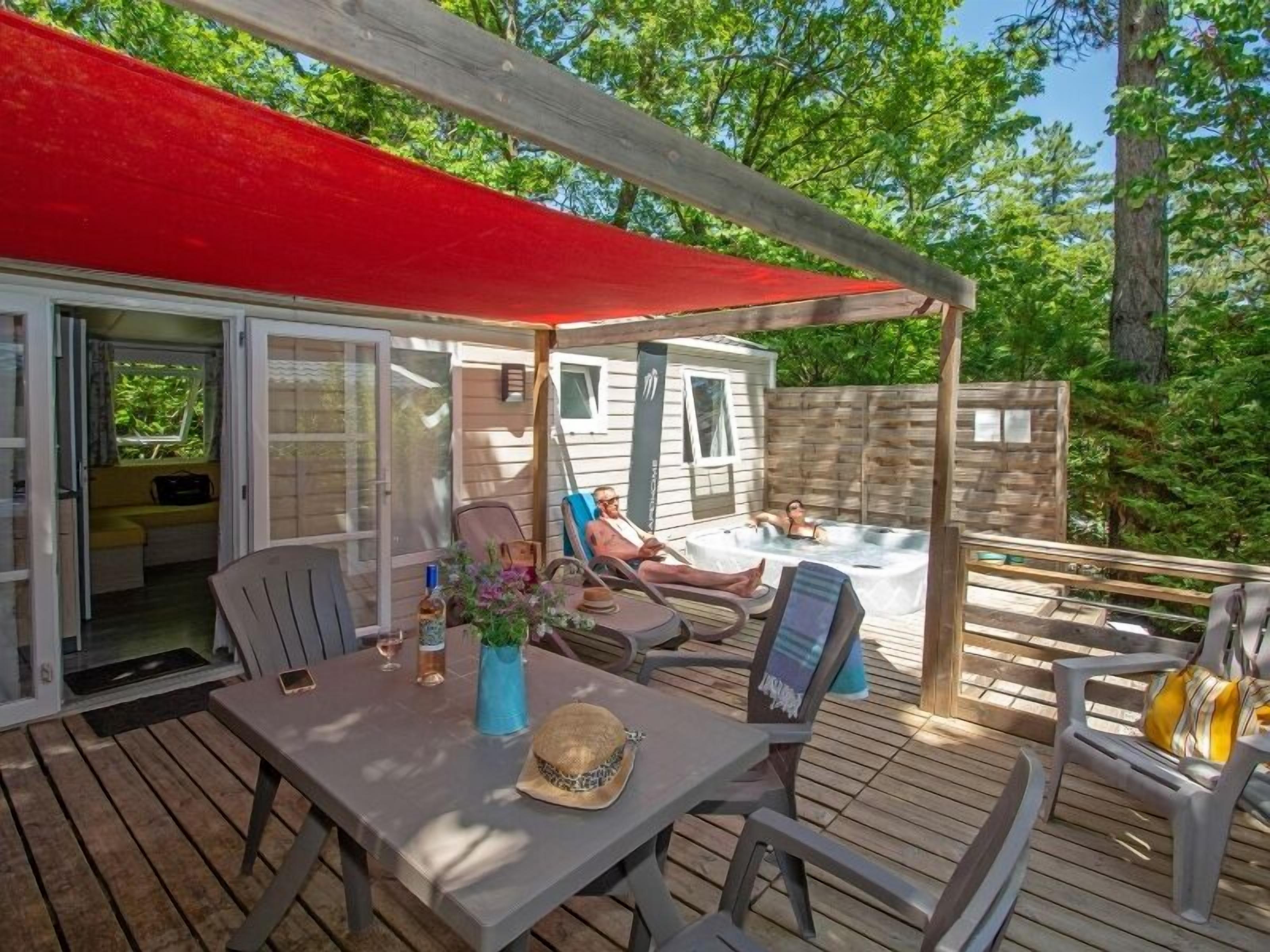 Luxury Mobile Home, Hot Tub | Terrace/patio