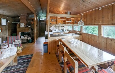 Beautiful home in Jordet
