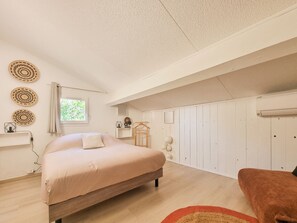 2 Schlafzimmer, Bügeleisen/Bügelbrett, Reisekinderbett, WLAN