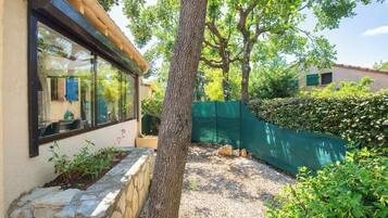 Enceinte de lâhĂ©bergement