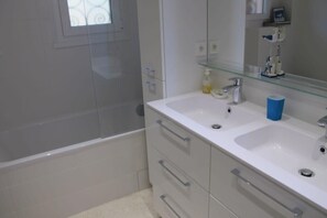 Dusche, Haartrockner