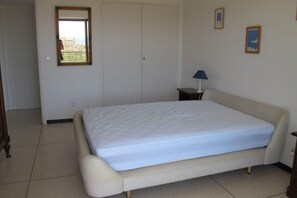 2 bedrooms - Très bel appartement 3 pièces proche de la mer et (Saint-Raphaël)