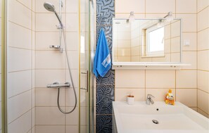 Douche, sèche-cheveux