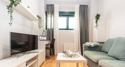 Charming Apartment in Gijón Private Garden