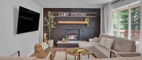 Smart TV, fireplace, video games, offices