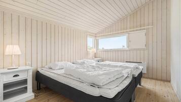 3 sovrum, strykjärn/strykbräda, resesäng och gratis wi-fi