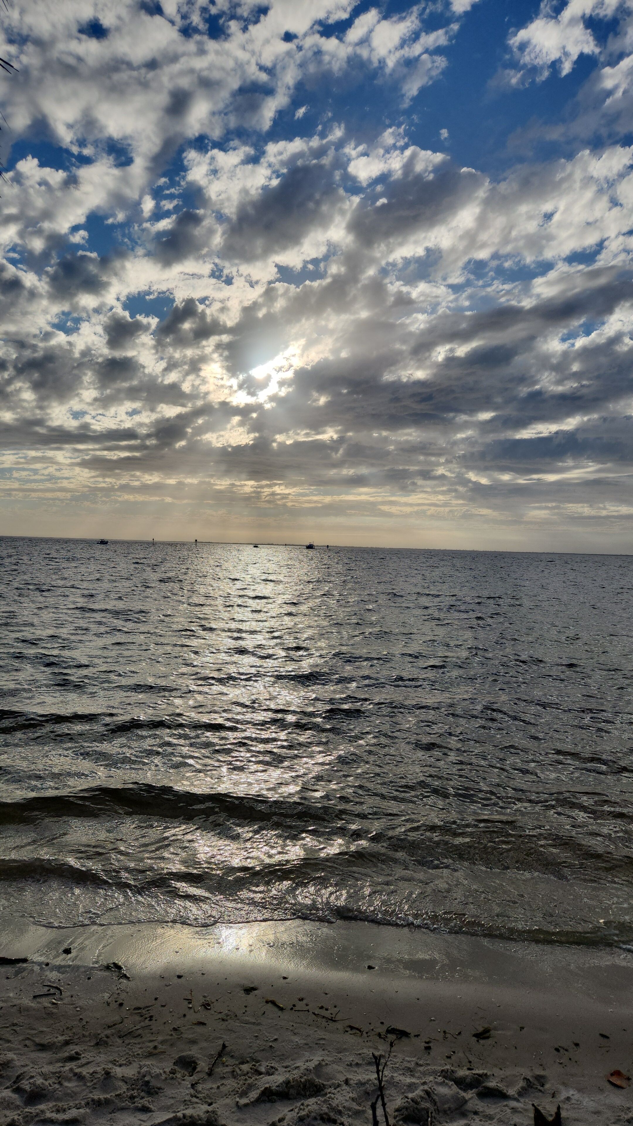 Welcome to a slice of paradise on Pine Island! 