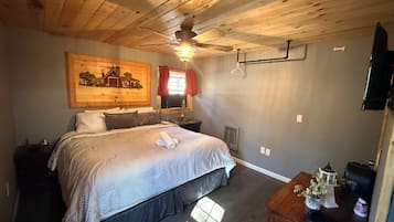 3 bedrooms, travel crib, free WiFi, bed sheets