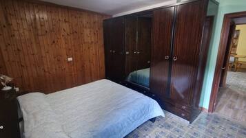 Familienapartment | 3 Schlafzimmer, Bügeleisen/Bügelbrett, kostenloses WLAN, Bettwäsche