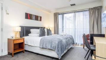 1 bedroom, desk, iron/ironing board, WiFi