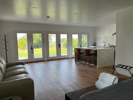 Interior. Nice Guest House with River Views