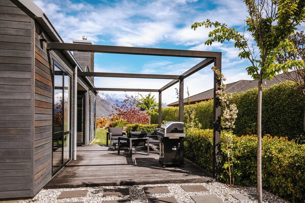 奢華獨棟房屋, 4 間臥室, 湖景 | 露台/庭院