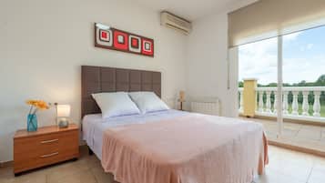 4 bedrooms, free WiFi