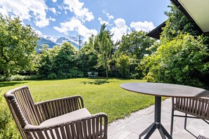 Outdoor dining - Apartment 'Kortscherhof Apt Typ 2-1' with Mountain View, Private Terrace and Wi-Fi (Silandro)