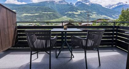 Ferienwohnung 'Kortscherhof Apt Typ 2-3' mit Bergblick, Gemeinschaftsgarten und WLAN