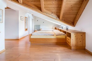 1 makuuhuone, ilmainen Wi-Fi, vuodevaatteet