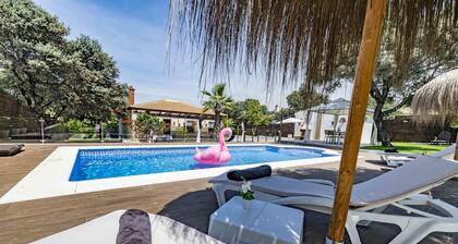 Villa 'Mis Raices' with Private Pool, Wi-Fi and Air Conditioning
