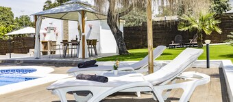 Villa 'Mis Raices' with Private Pool, Wi-Fi and Air Conditioning