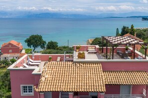 Terrace/patio - Studio Apartment 'Standard' with Sea View, Wi-Fi and Air Conditioning (Corfu)