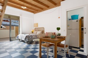 Dining - Vacation Studio 'Blue Oasis' with Private Terrace and Wi-Fi (El Cotillo)