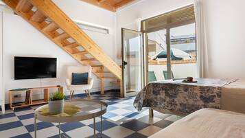 Silitysrauta/-lauta, ilmainen Wi-Fi, vuodevaatteet