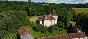 Ferienwohnung 'La Forge D'eyliac' mit privater Terrasse und WLAN