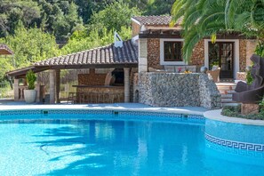 Pool - Country House 'Especial El Pino En Esporles' with Mountain View, Wi-Fi and Air Conditioning (Esporles)