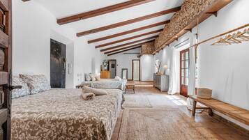 7 habitaciones, tabla de planchar con plancha y wifi gratis