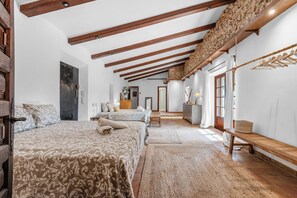 7 chambres, fer et planche à repasser, Wi-Fi gratuit, draps fournis