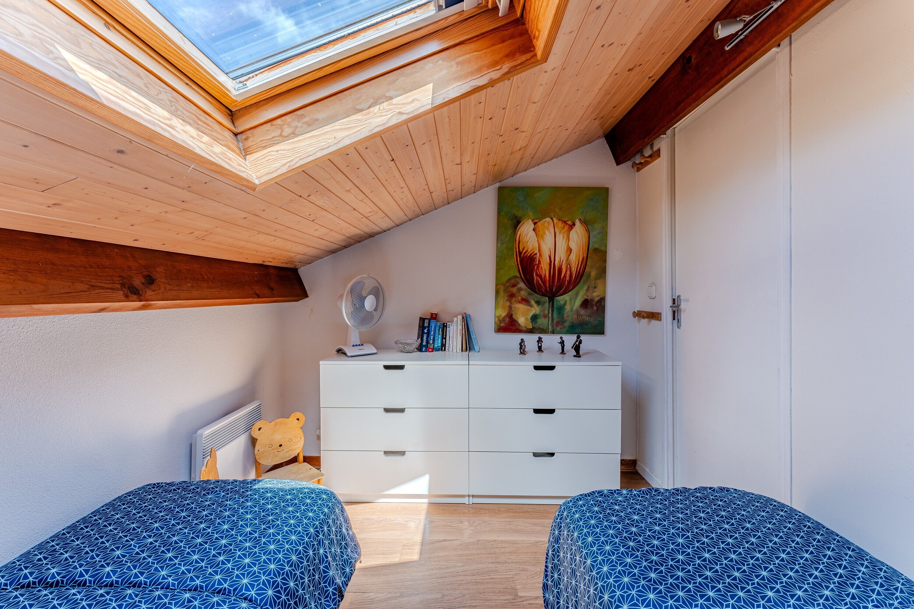 2 habitaciones, tabla de planchar con plancha y wifi gratis 
