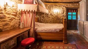 7 camere, ferro/asse da stiro, Wi-Fi gratuito, lenzuola