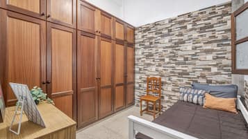 2 habitaciones, tabla de planchar con plancha y wifi gratis