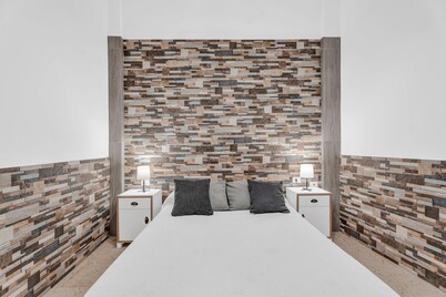Vacation Home 'Paisa House' with Private Terrace and Wi-Fi