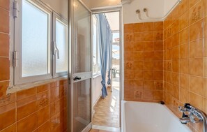 Een douche, een haardroger