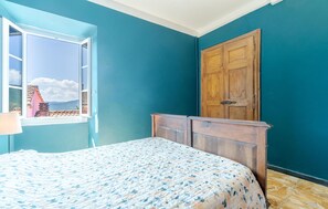 1 Schlafzimmer, Bügeleisen/Bügelbrett, Reisekinderbett, Bettwäsche