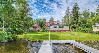 130 Shore Road - Rangeley Lake with dock and pet friendly