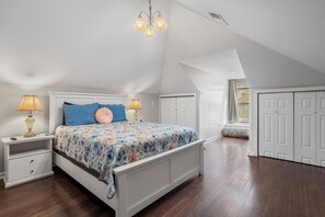 2 bedrooms - The Breeze @ Coastal Retreat VIllas (Long Beach)